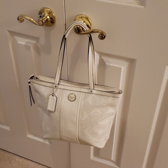 Coach handbag - Picture 2 of 8